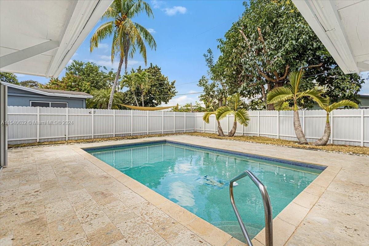 Photo of 6551 Moseley St in Hollywood, FL