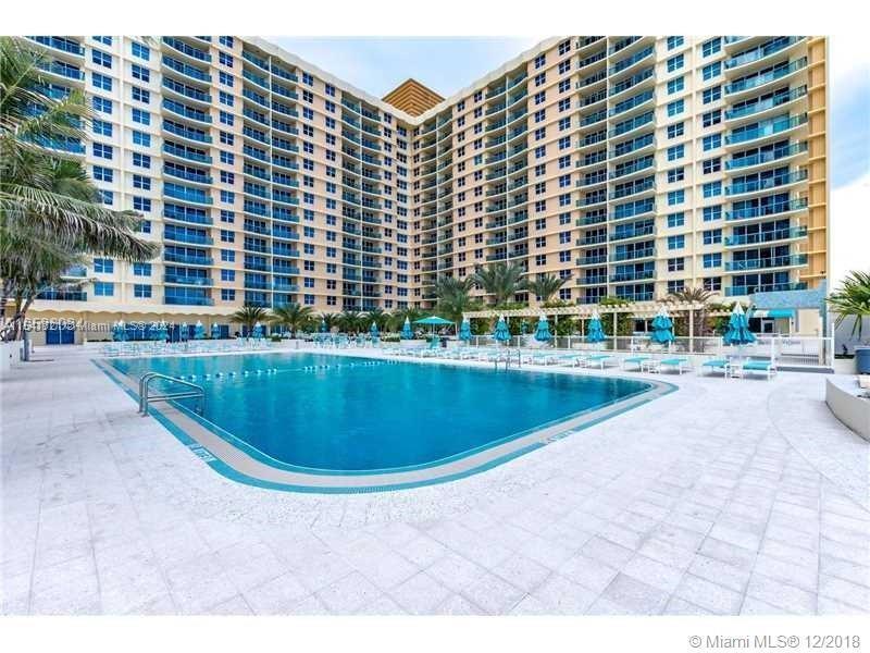 Photo of 2501 S Ocean Dr #1003 in Hollywood, FL