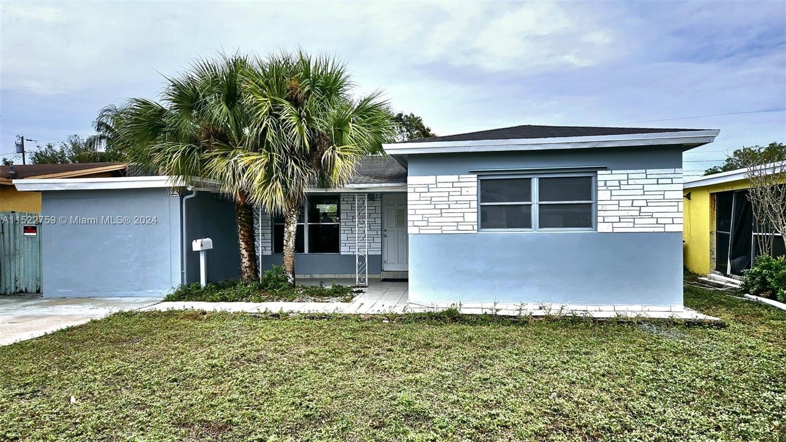 Photo of 123 SW 68th Ave in Pembroke Pines, FL