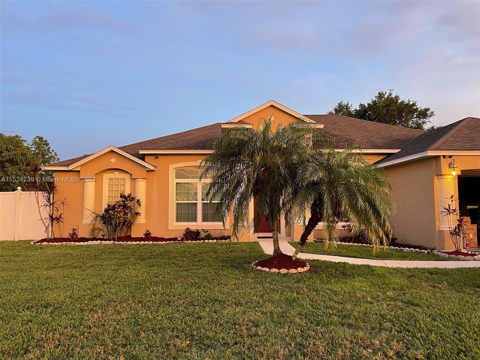 Photo of 3518 Beau Chene Dr in Kissimmee, FL