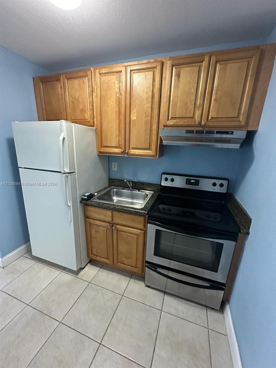 Photo of 4271 NW 5th St #253 in Plantation, FL