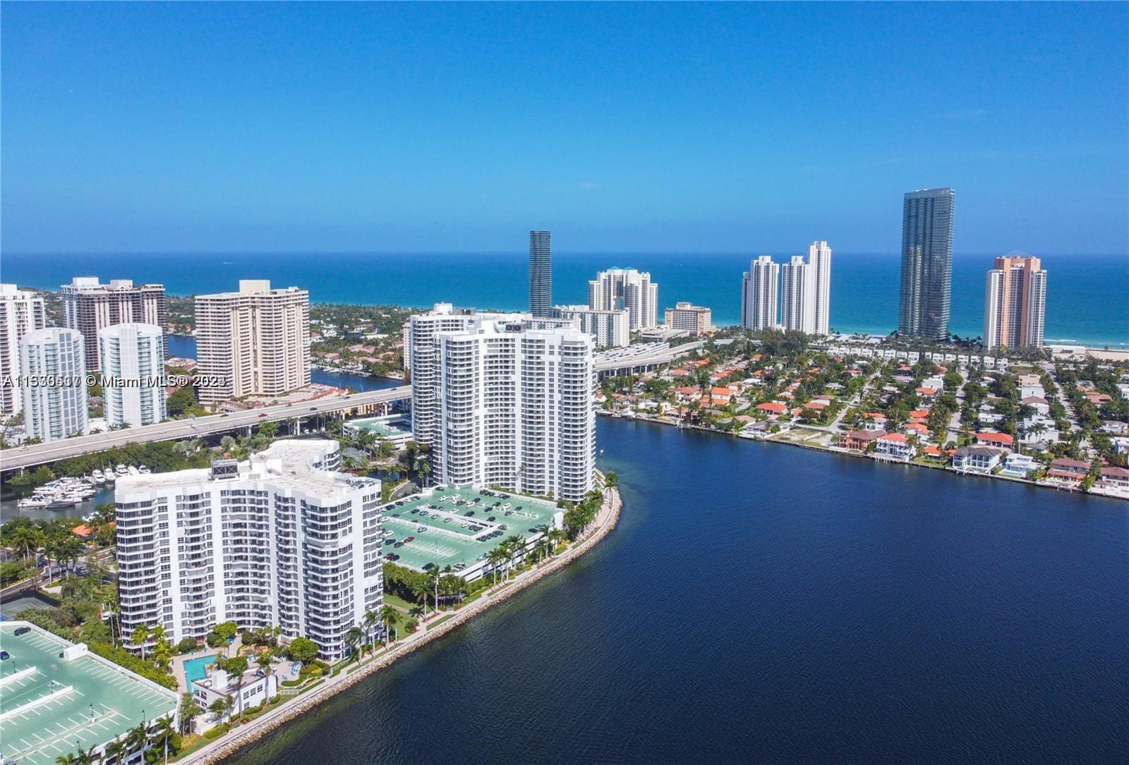 Enjoy paradise living in Aventura. Luxurious community surrounded by water and close to the beach an