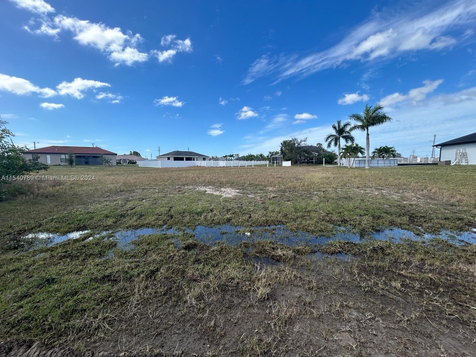 Photo of 16 SW 25th Pl in Cape Coral, FL