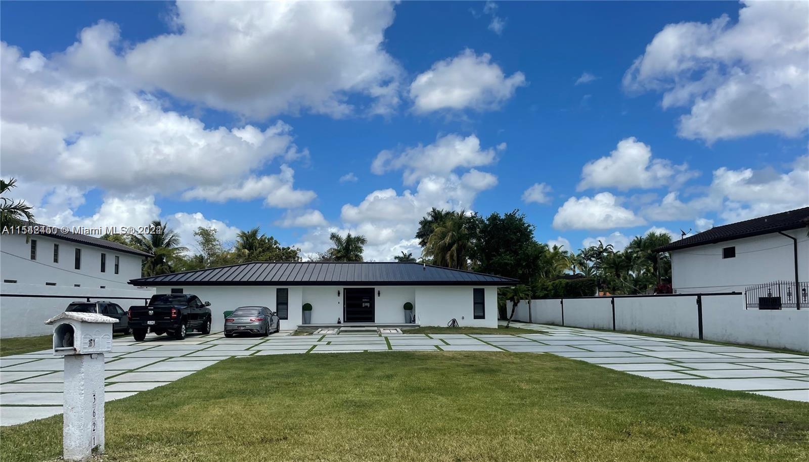 Photo of 3621 SW 132nd Ave in Miami, FL