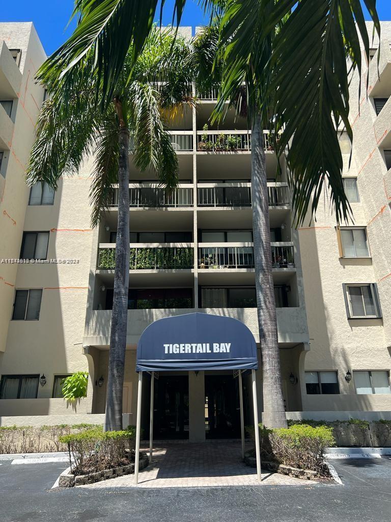 Photo of 2715 Tigertail Ave #401 in Miami, FL