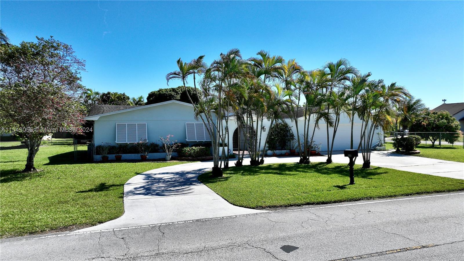 Photo of 28521 SW 162nd Ave in Homestead, FL