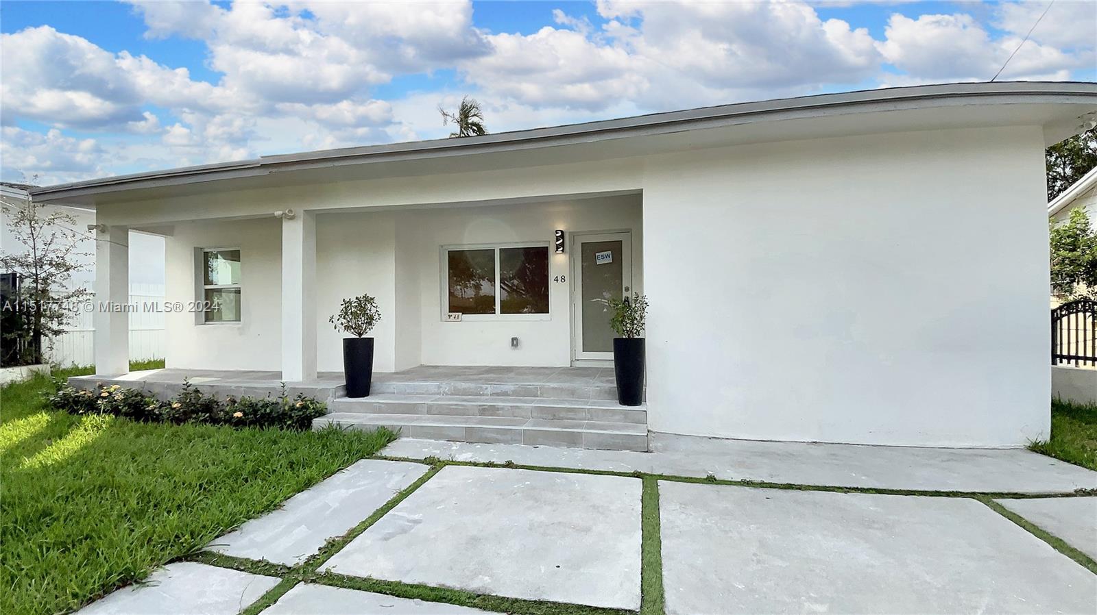 Photo of 48 NW 41st St in Miami, FL