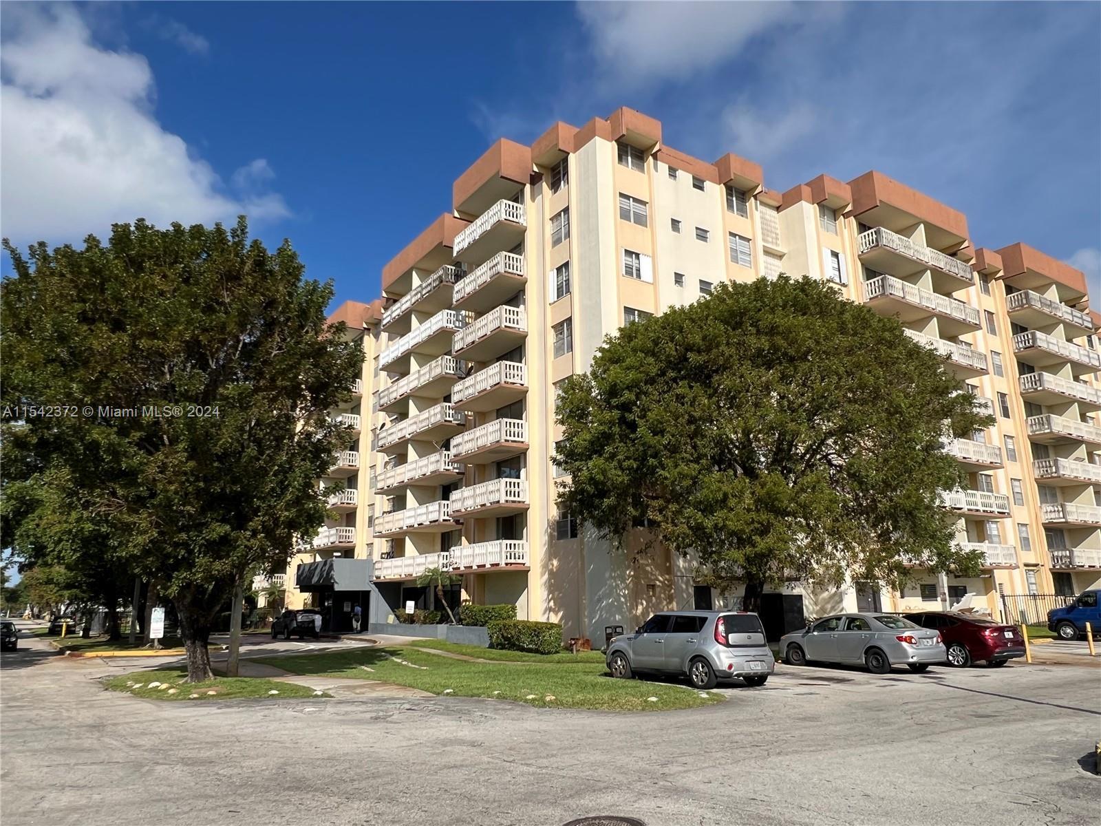Photo of 15600 NW 7th Ave #514 in Miami, FL