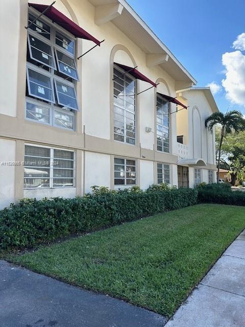 Photo of 234 Antiquera Ave #1 in Coral Gables, FL