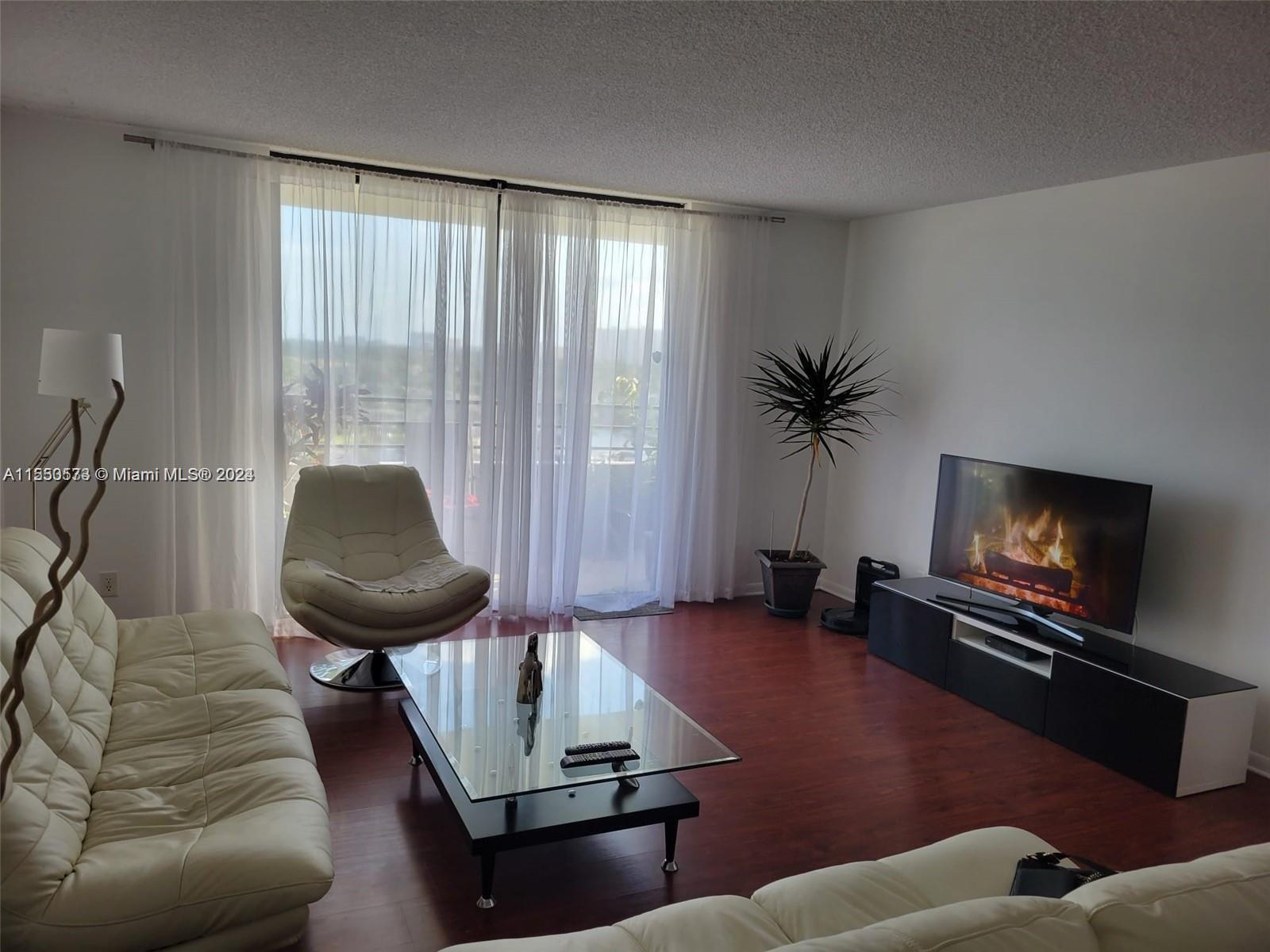 Photo of 2500 Parkview Dr #1011 in Hallandale Beach, FL
