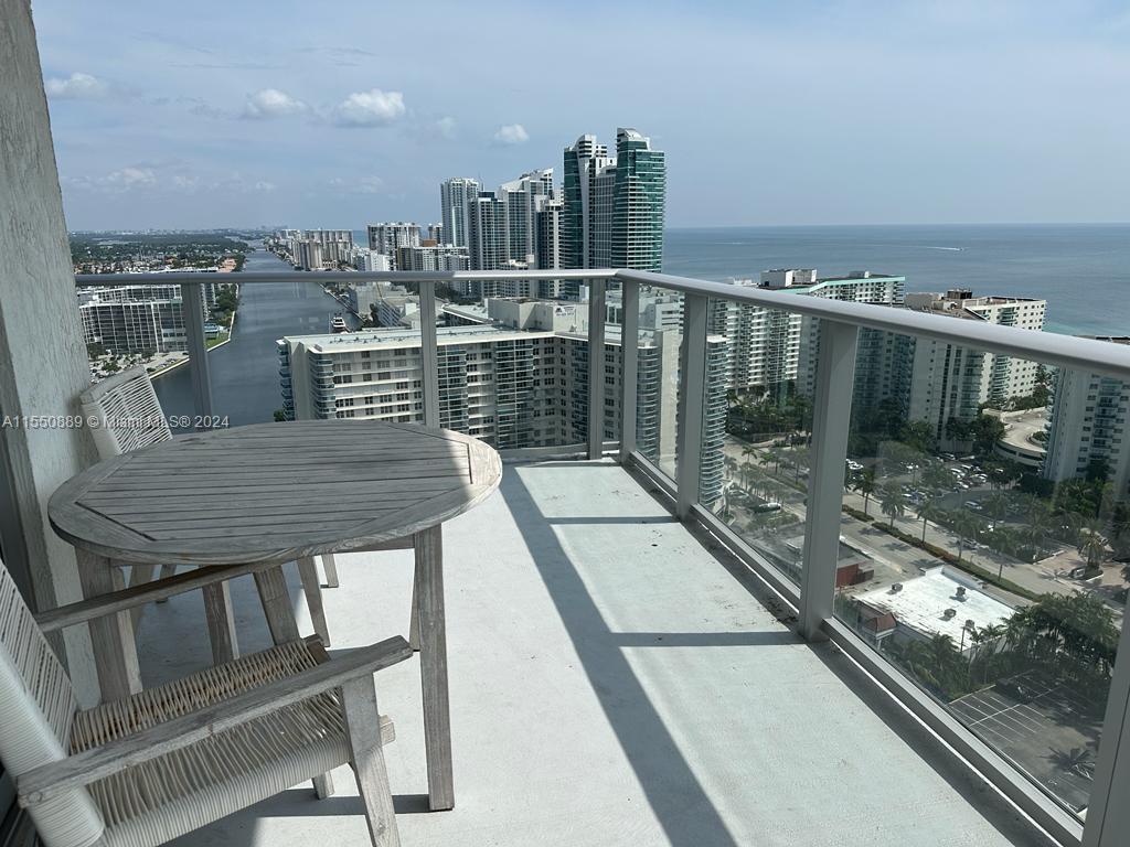 CORNER UNIT GREAT VIEWS. High rise 2BR 2Bth unit with a new concept of condo-hotel. Large terrace ov