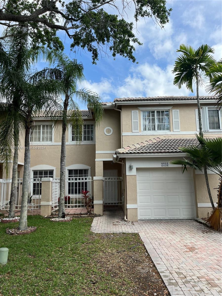 Photo of 2243 NW 170th Ave in Pembroke Pines, FL