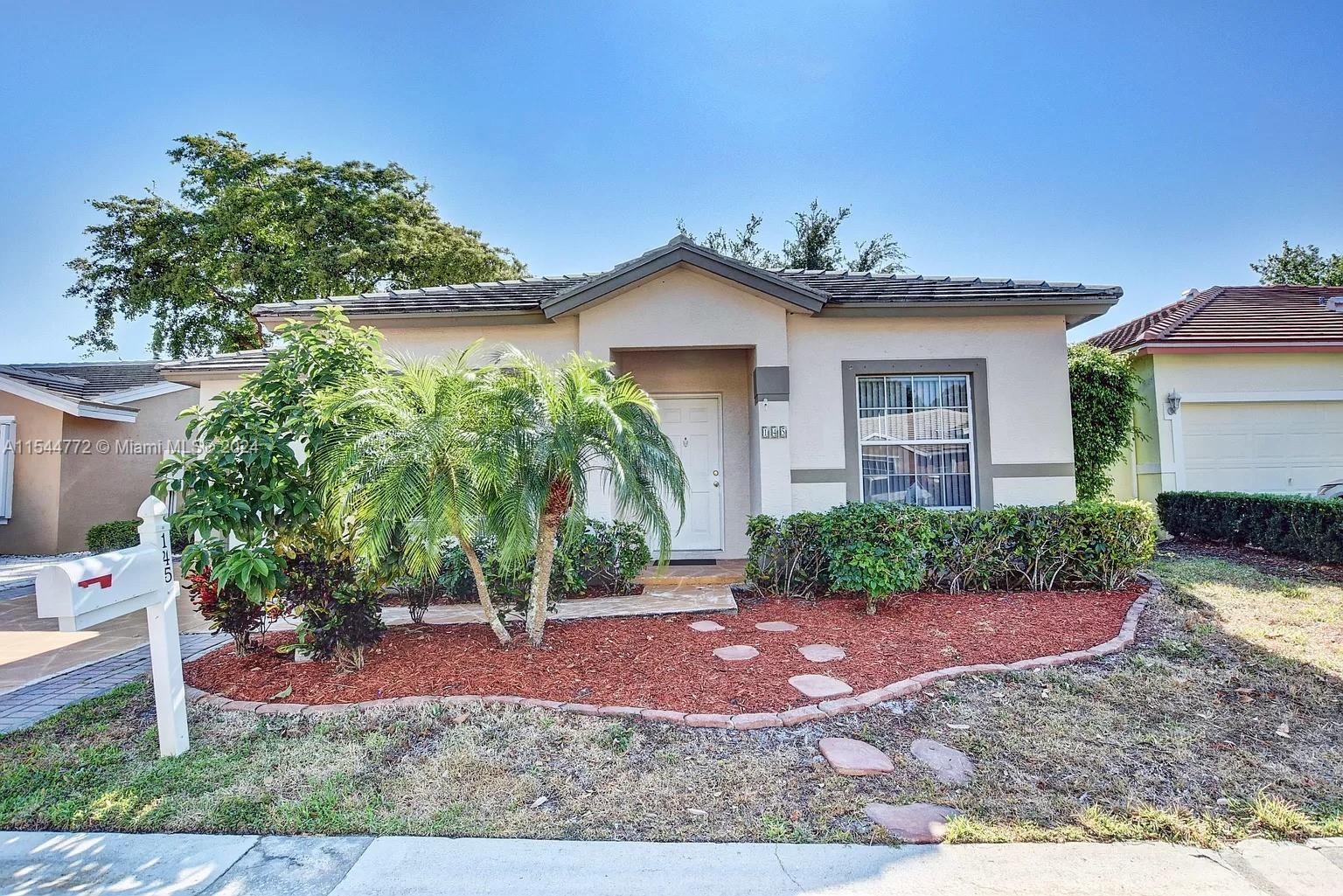 Photo of 145 Caribe Ct in Green Acres, FL