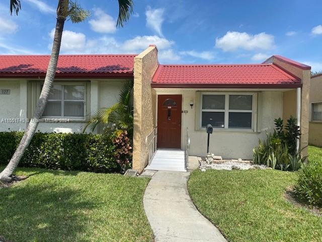 Photo of 127 Lake Irene Dr in West Palm Beach, FL