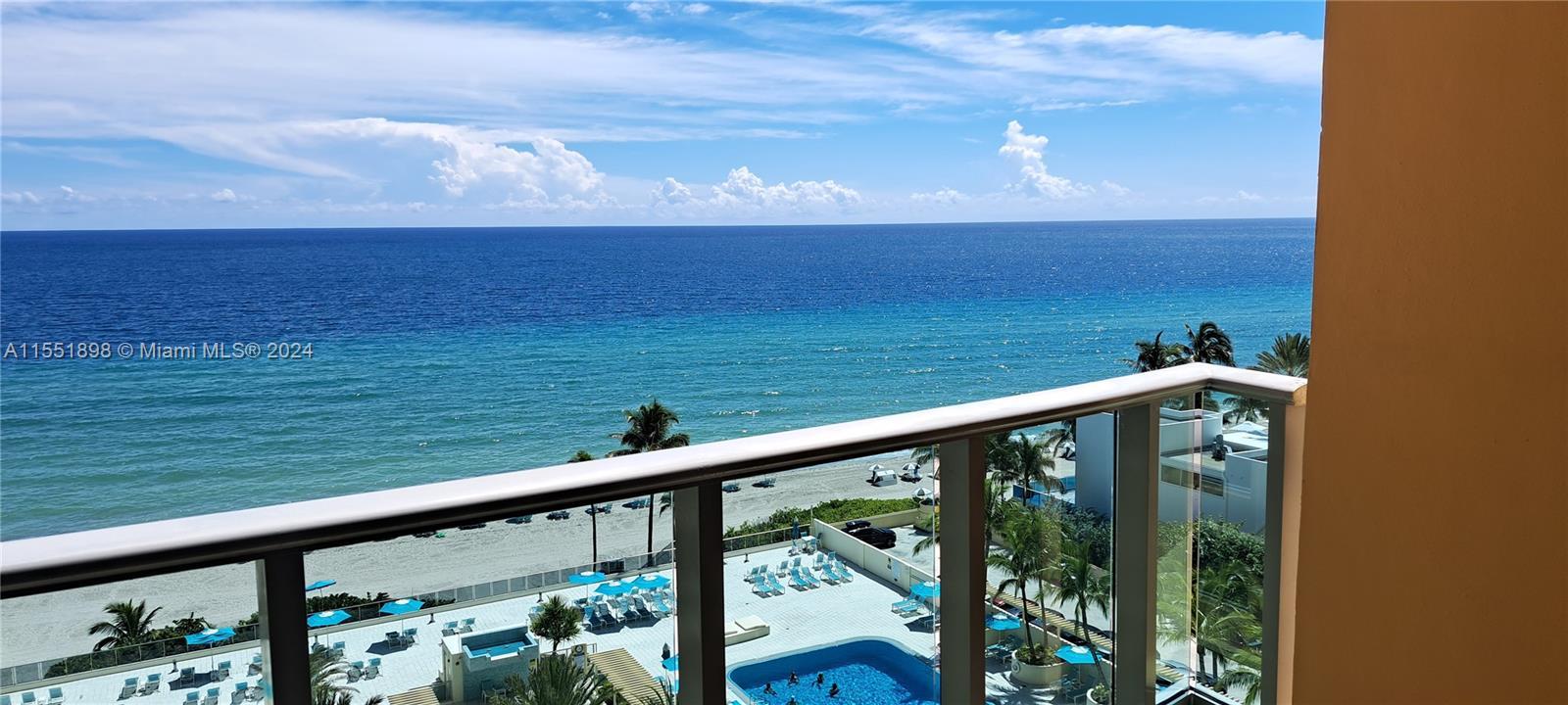 Photo of 2501 S Ocean Dr #1021 in Hollywood, FL