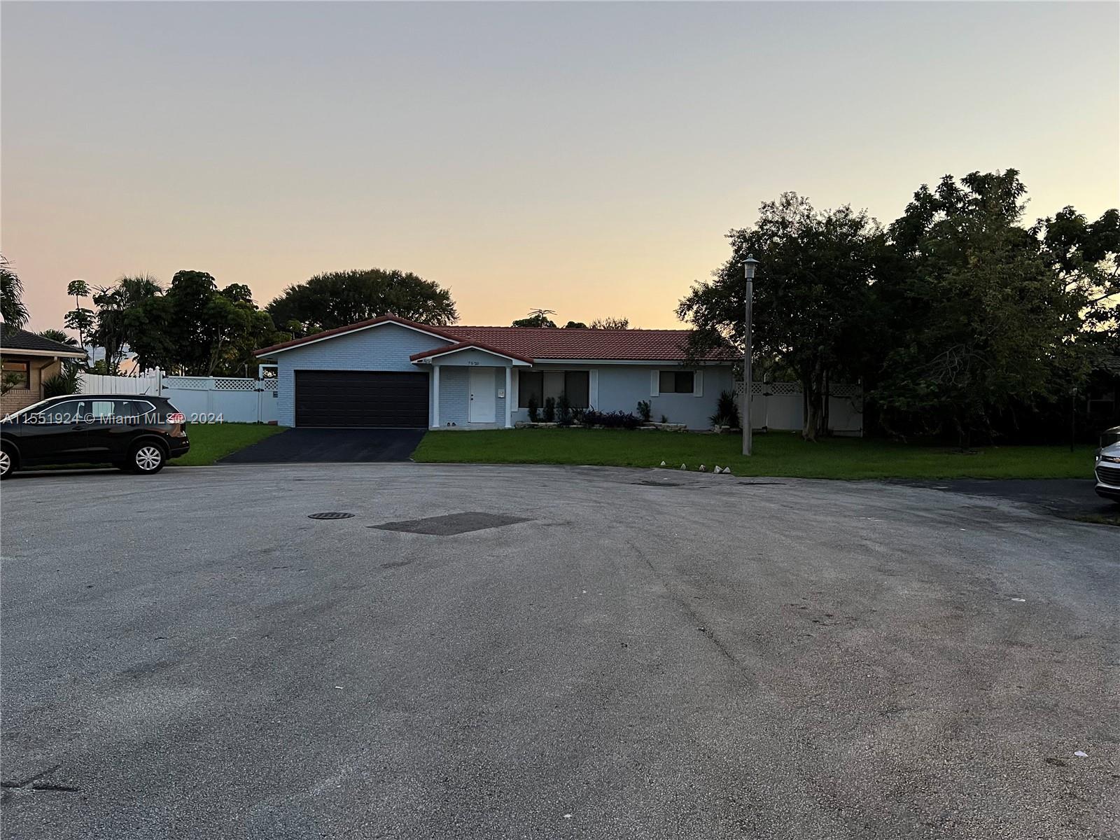 Photo of 7520 NW 44th Ct in Coral Springs, FL