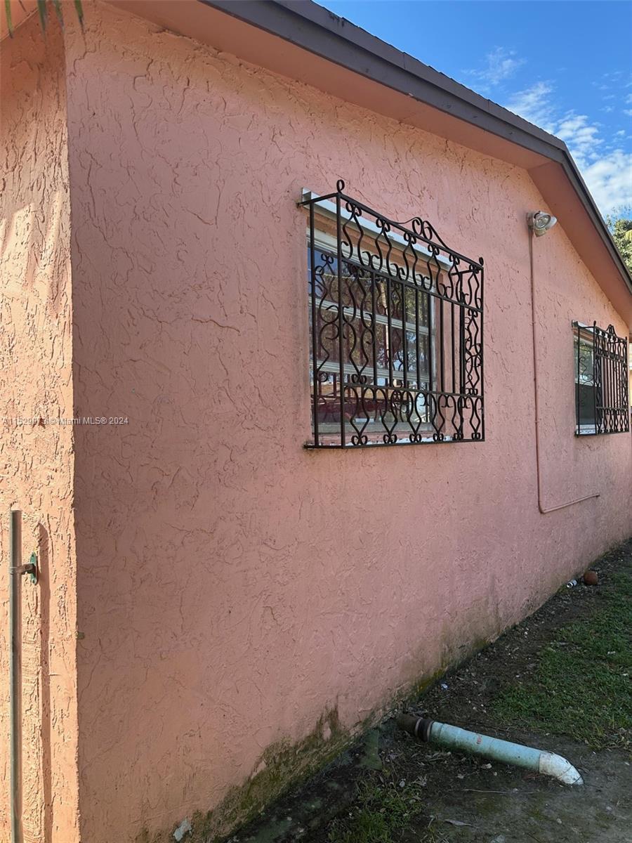 Photo of 1180 NW 9th St in Homestead, FL