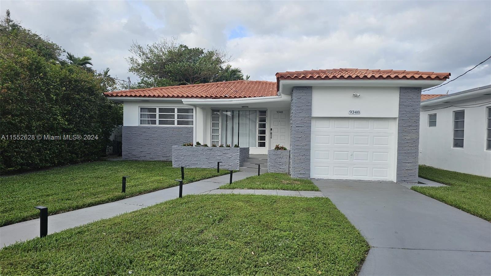 Photo of 9348 Byron Ave in Surfside, FL