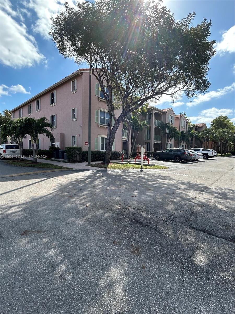 Photo of 6520 NW 114th Ave #1635 in Doral, FL