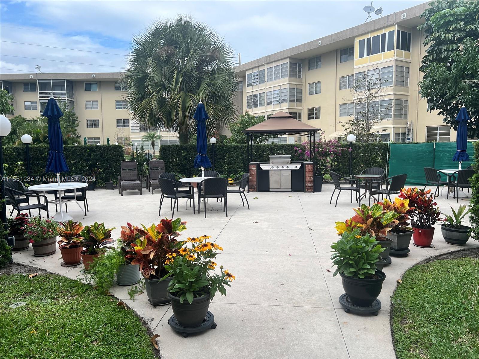 Photo of 3051 NW 46th Ave #304 in Lauderdale Lakes, FL