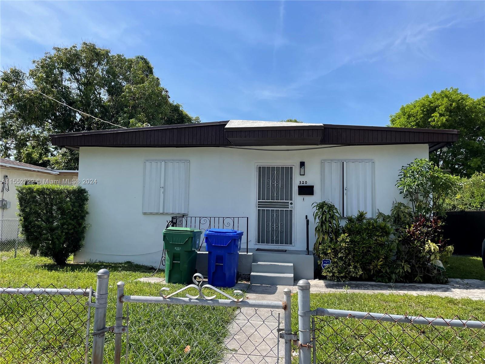 Photo of 320 NW 44th St in Miami, FL