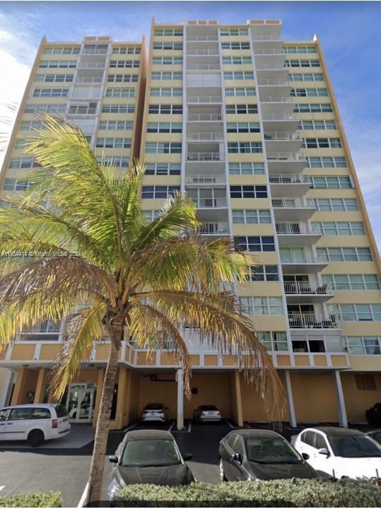 Photo of 1410 S Ocean Dr #804 in Hollywood, FL