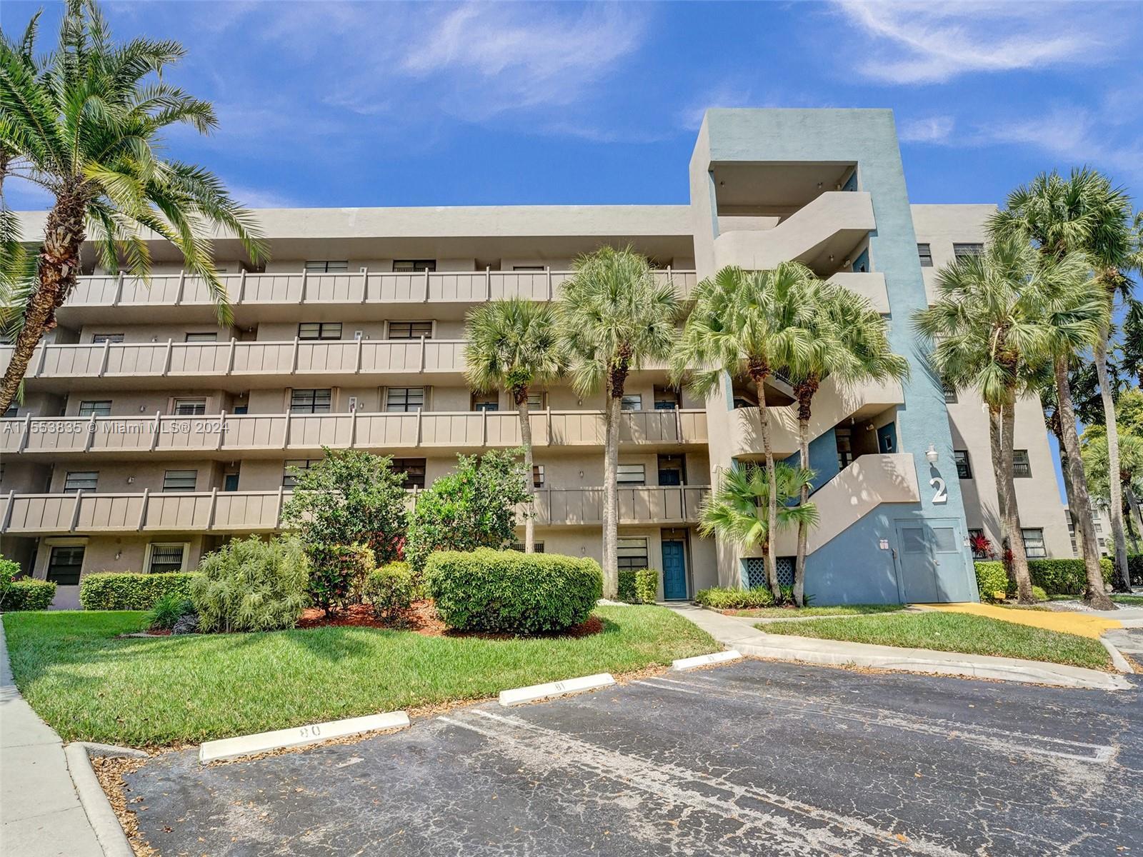 Photo of 1000 Colony Point Cir #111 in Pembroke Pines, FL
