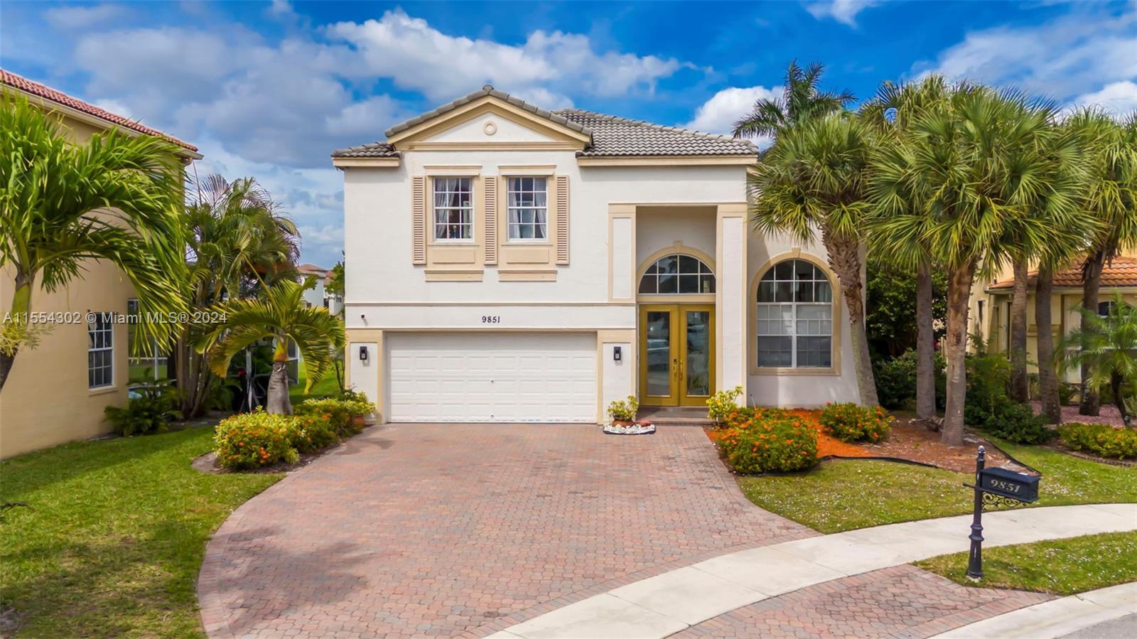 Photo of 9851 Woolworth Ct in Wellington, FL