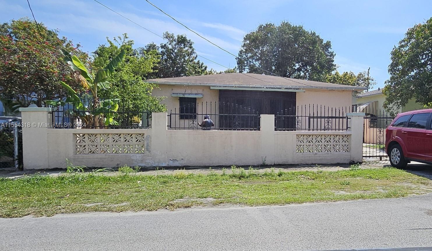 Photo of 350 NW 80th St in Miami, FL