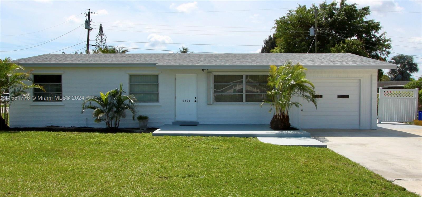 Photo of 4258 Palm Ave in Unincorporated Palm Beach County, FL