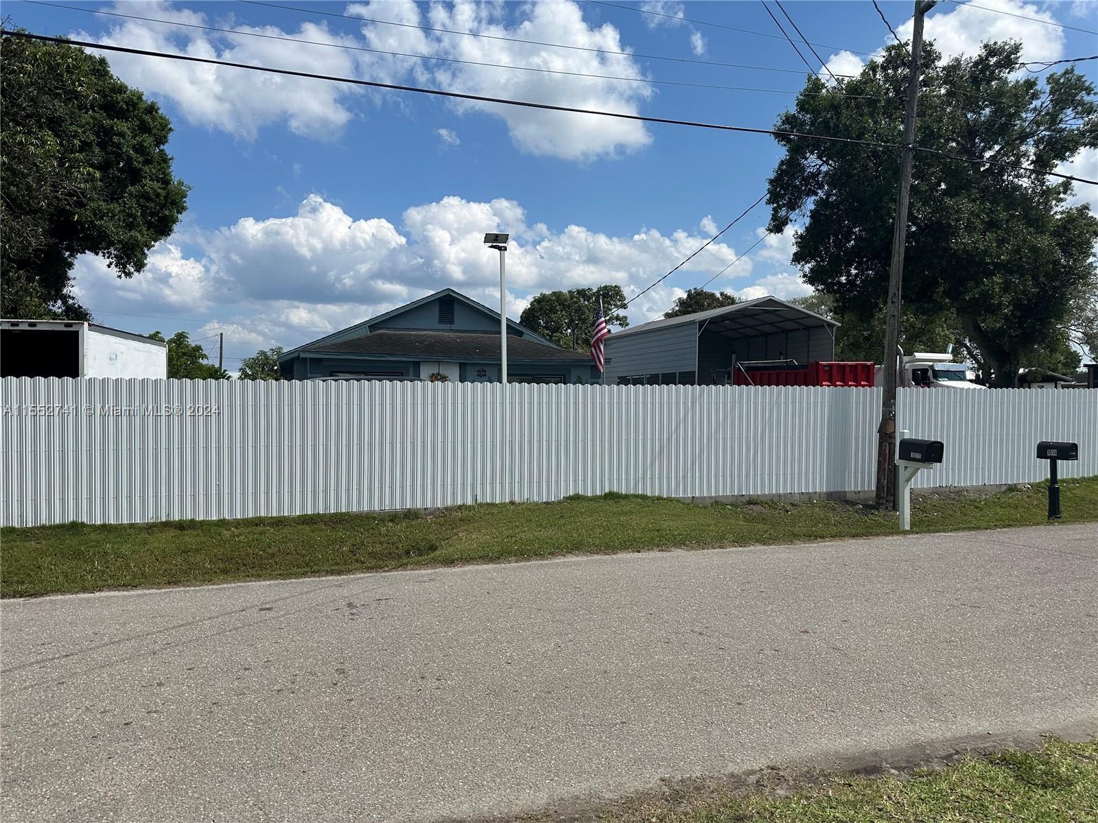 Photo of 1014 Geiger Rd in Clewiston, FL