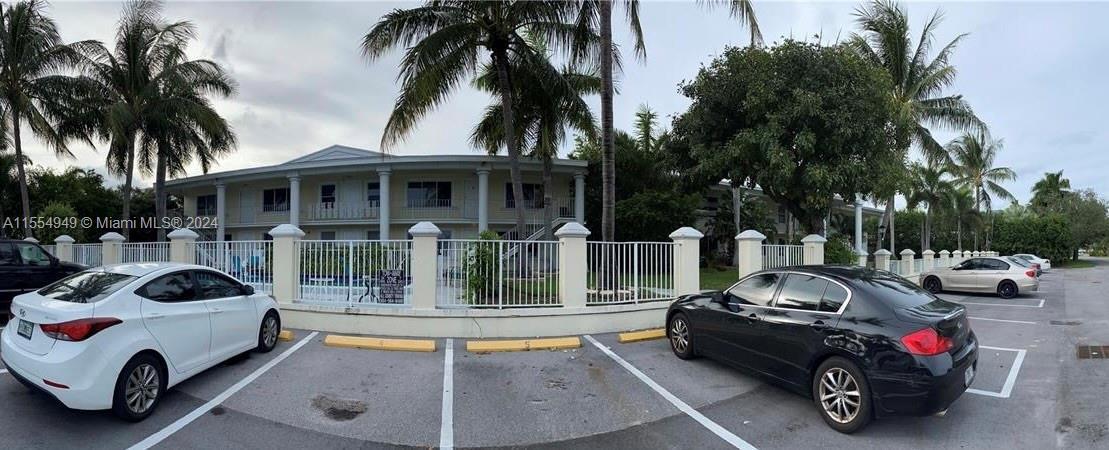 Photo of 4525 NE 21st Ave #6 in Fort Lauderdale, FL