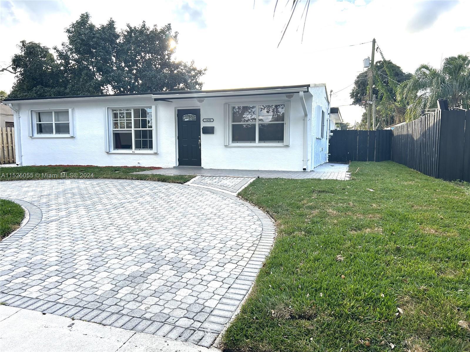 Photo of 3430 N 72nd Ave in Hollywood, FL