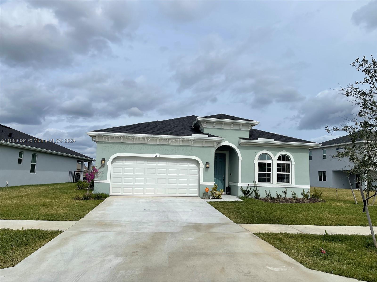 Photo of 10819 SW Paciny Wy in Port St Lucie, FL