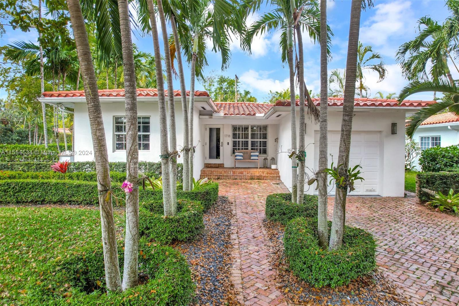 Photo of 1718 Costado St in Coral Gables, FL