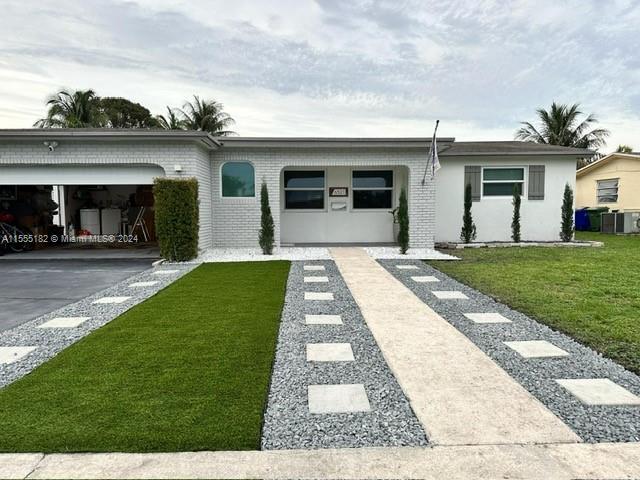 Photo of 6521 NW 2nd St in Margate, FL