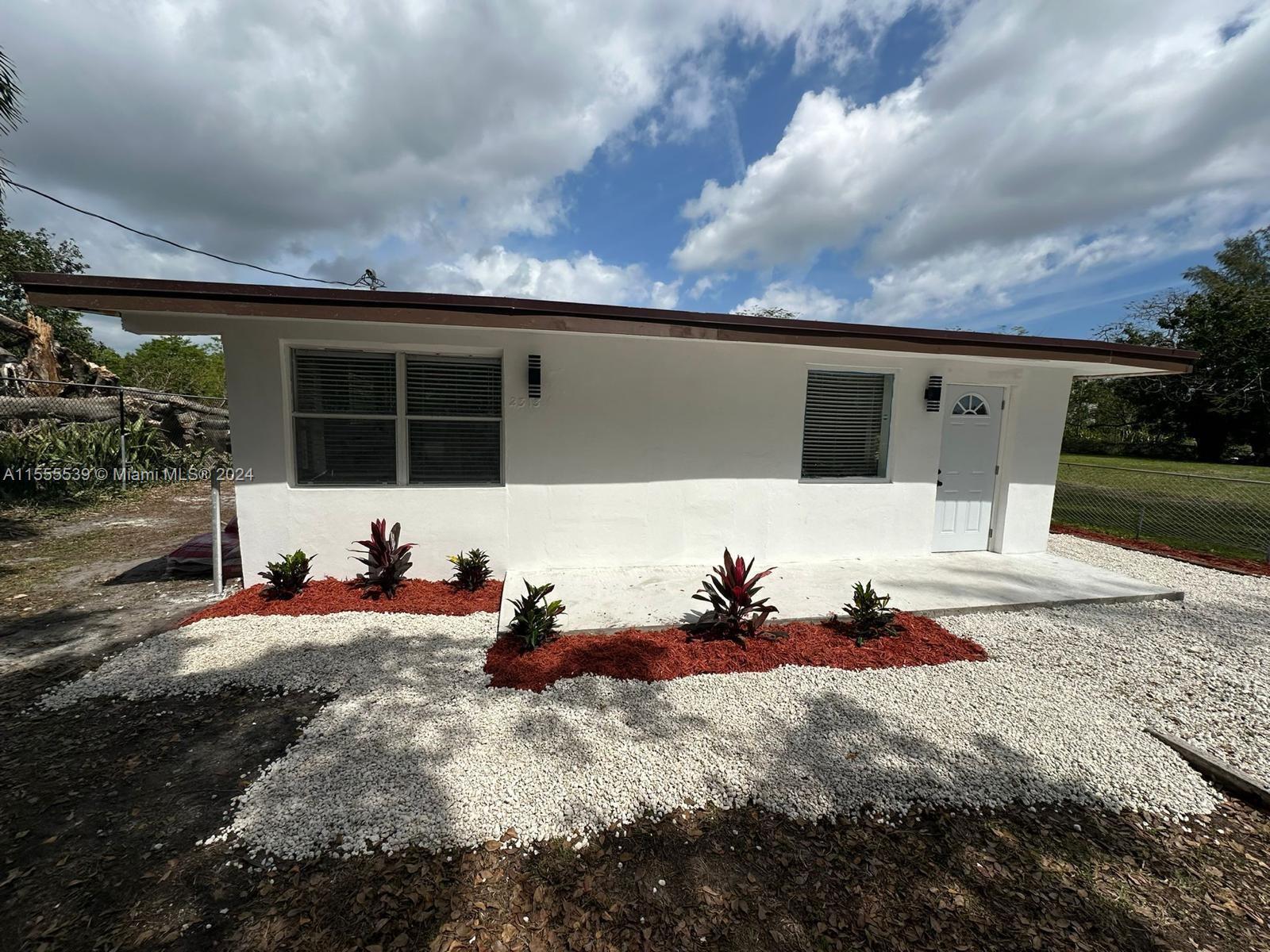 Photo of 2313 NW 20th St in Fort Lauderdale, FL