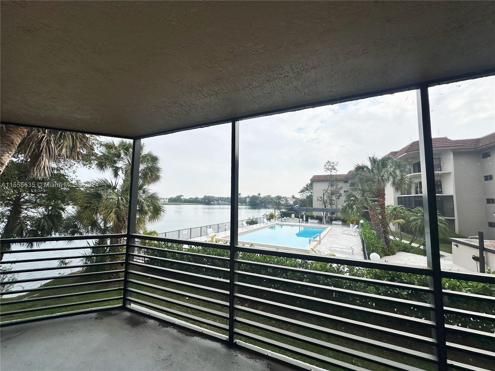 Photo of 471 Ives Dairy Rd #207-3 in Miami, FL