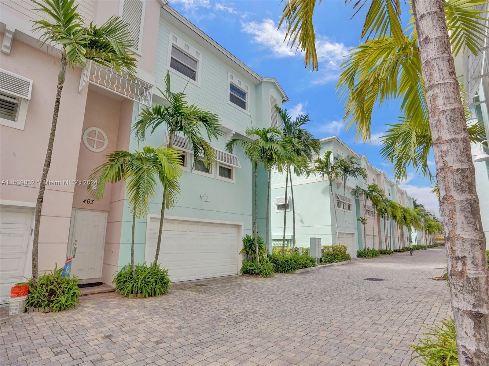 Discover unparalleled coastal living in Pompano, just a 7-minute drive from the beach. This exquisit