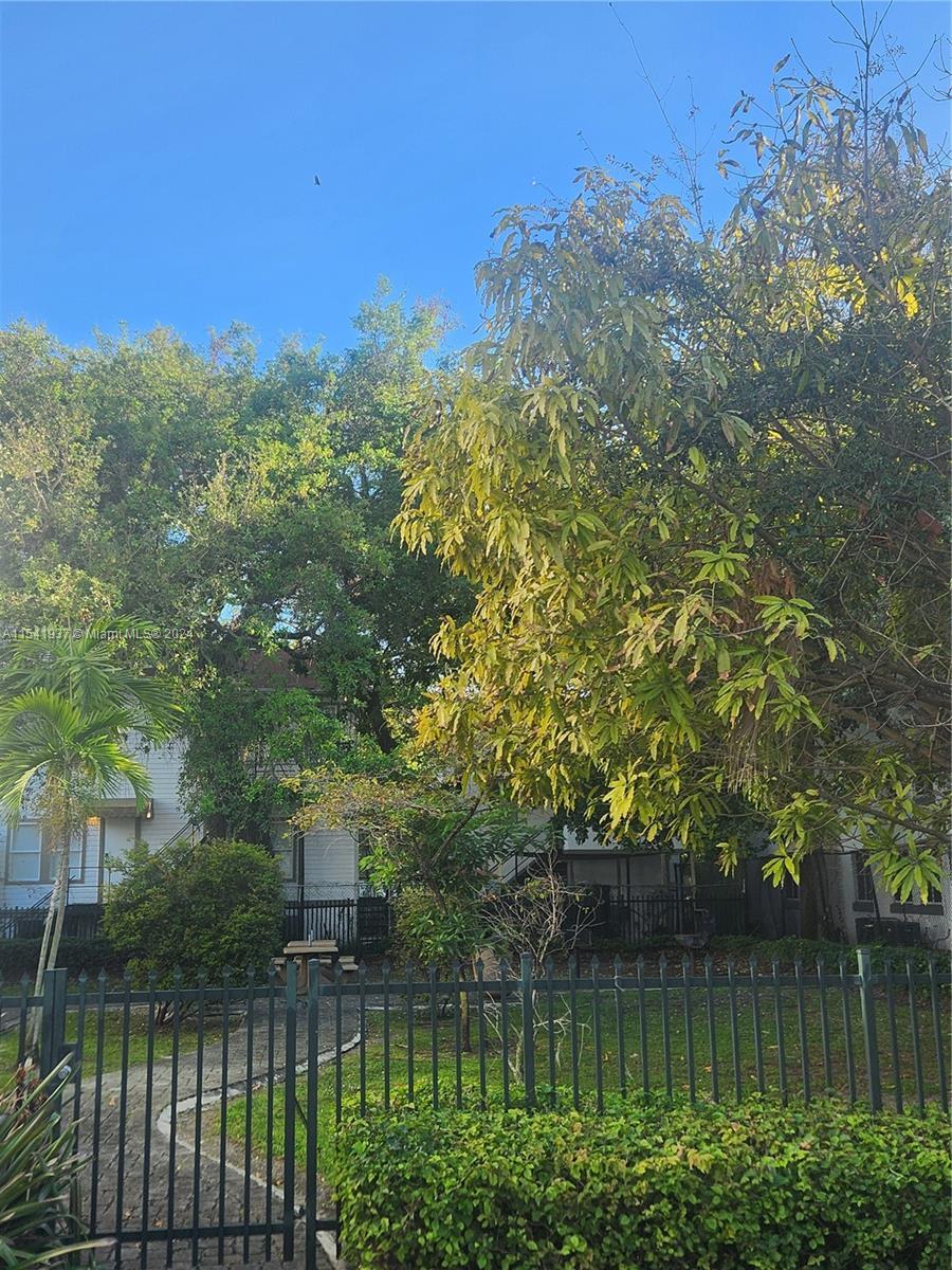 Photo of 412 NW 4th St in Miami, FL