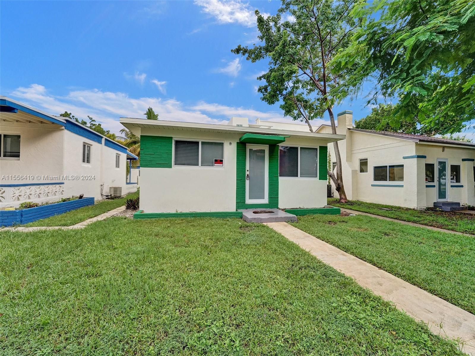 Photo of 1853 Madison St #2 in Hollywood, FL