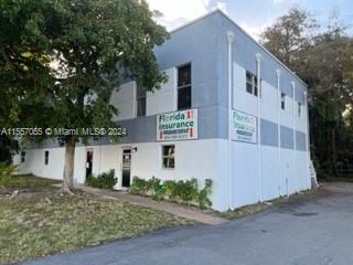 Photo of 3225 N Andrews Ave in Oakland Park, FL