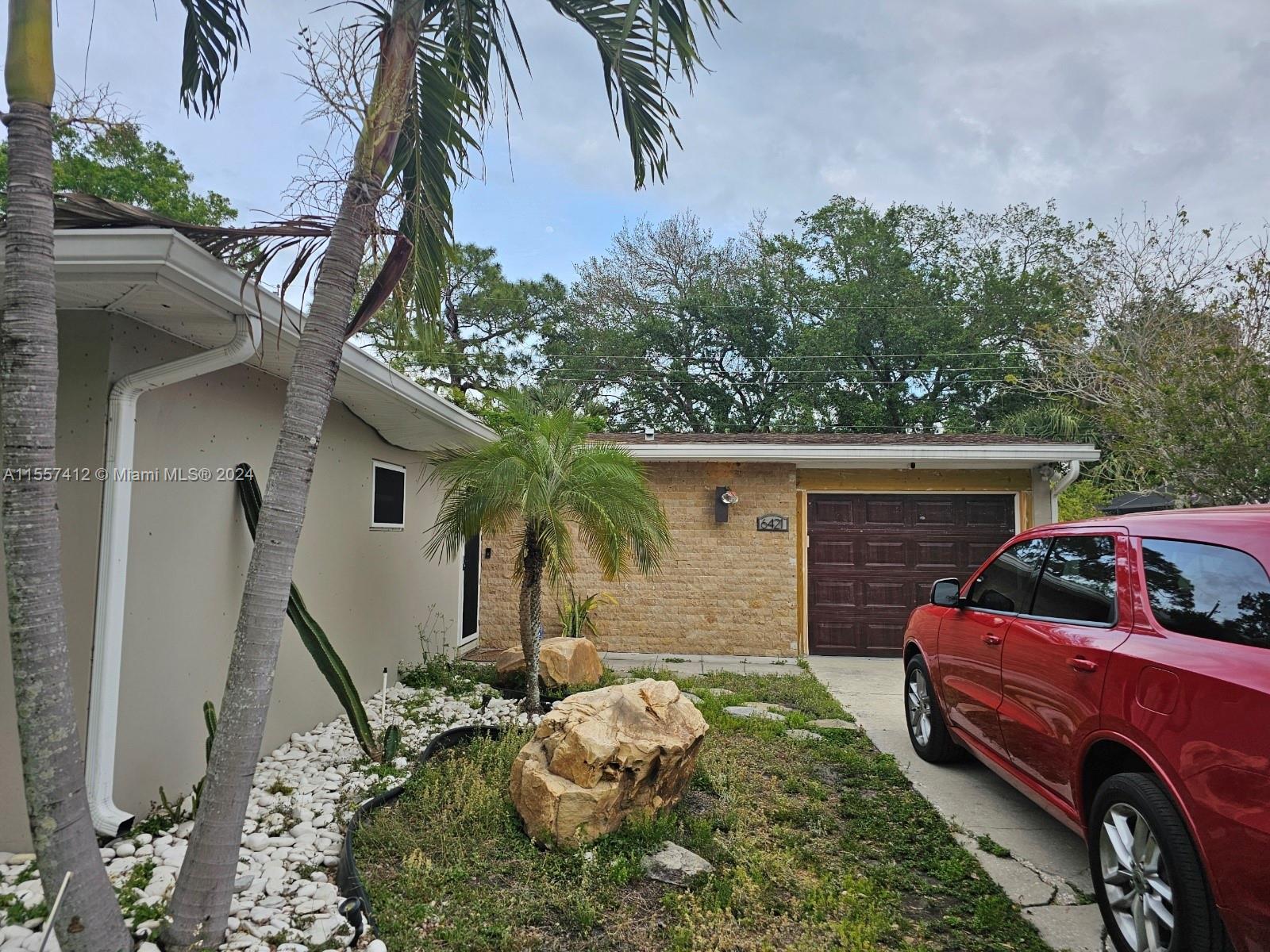 Photo of 6421 Murray Hill Dr in Tampa, FL