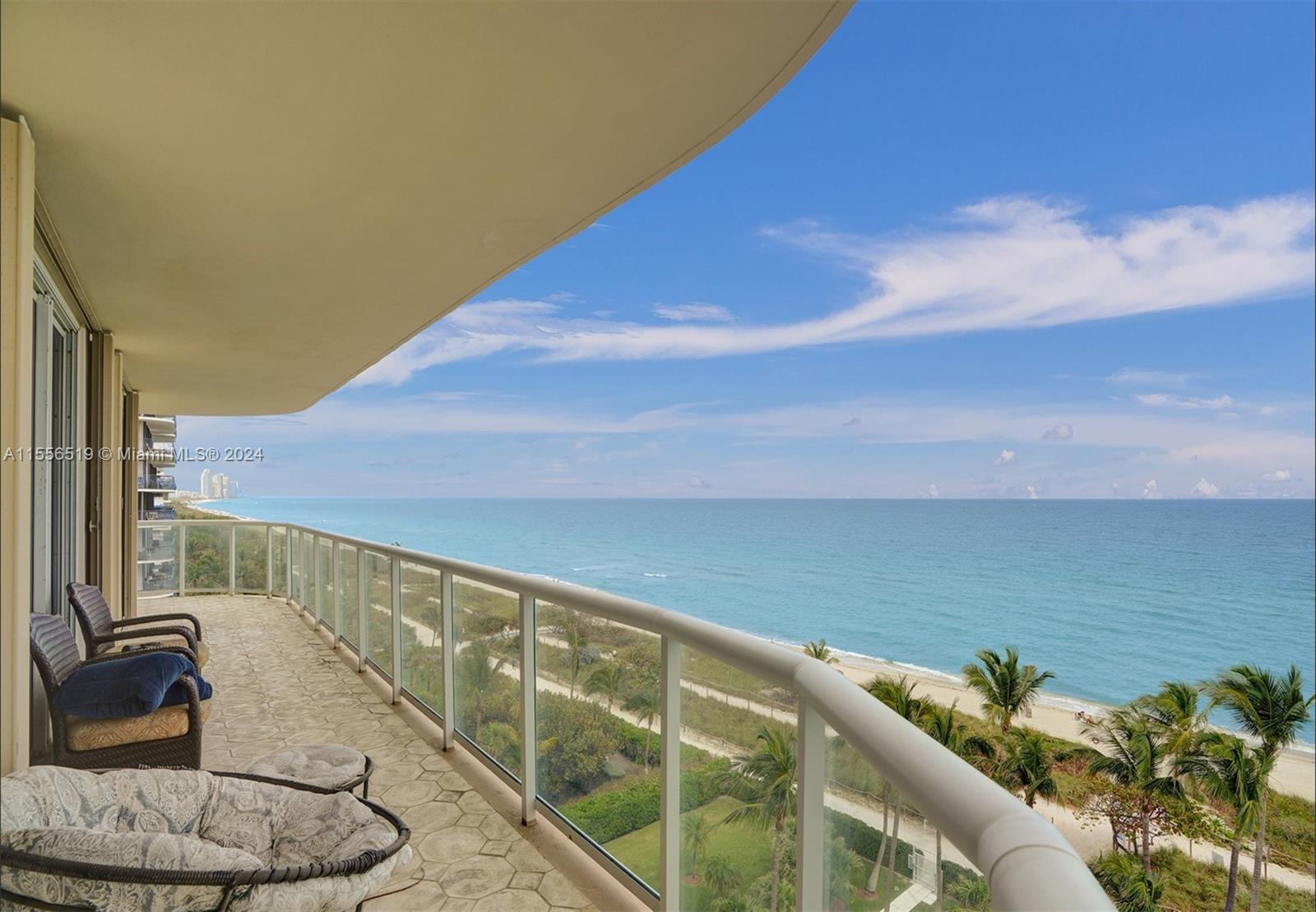 FRONT BEACH Spacious and comfortable 3 bedroom apartment in the Town of Surfside, at the Luxurious O