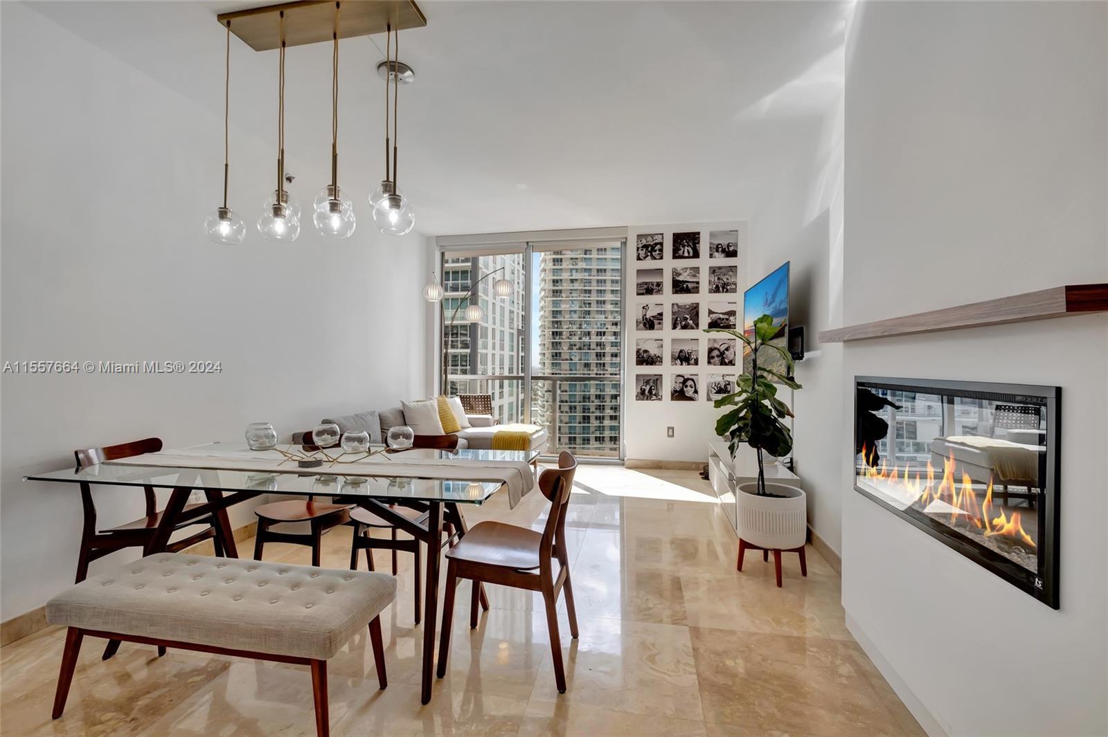 Luxurious Condo Living! Welcome to the epitome of urban elegance. Nestled in the heart of Miami's vi
