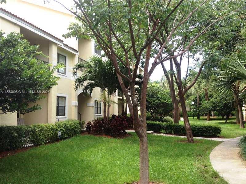Photo of 510 S Park Rd #22-10 in Hollywood, FL