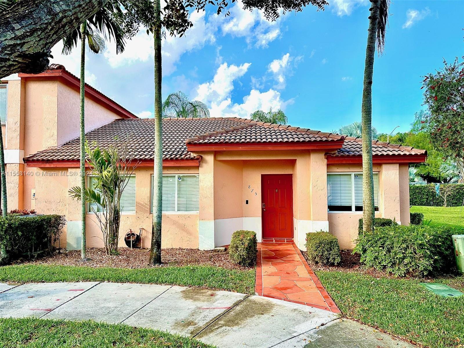 Photo of 875 NW 208th Wy in Pembroke Pines, FL