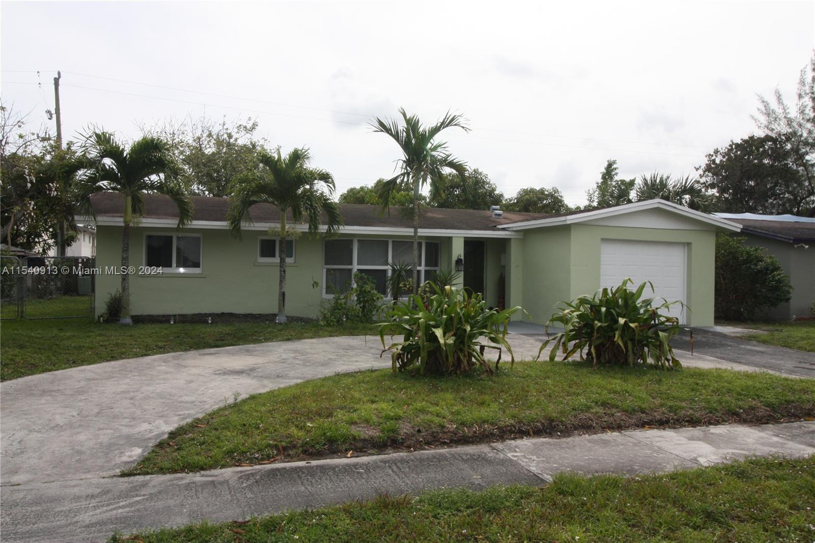 Photo of 4500 NW 11th St in Lauderhill, FL