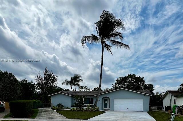 Photo of 2905 NW 120th Wy in Sunrise, FL