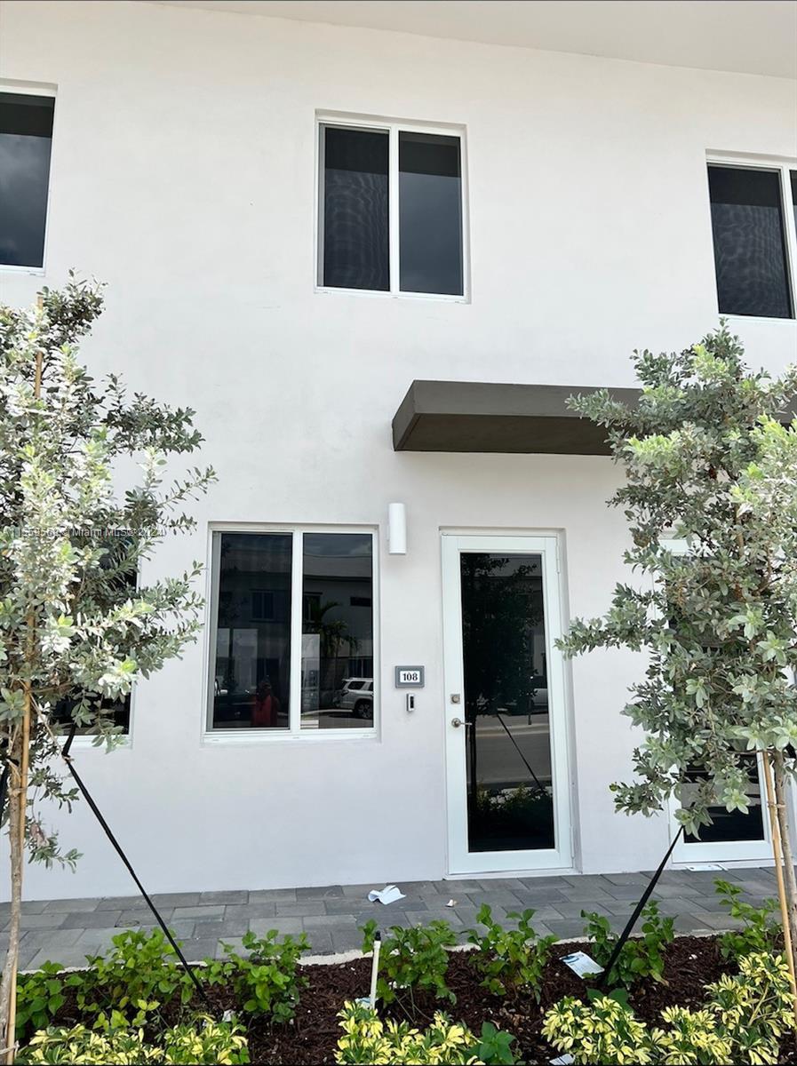 Photo of 10270 NW 66 Th St #105 in Doral, FL